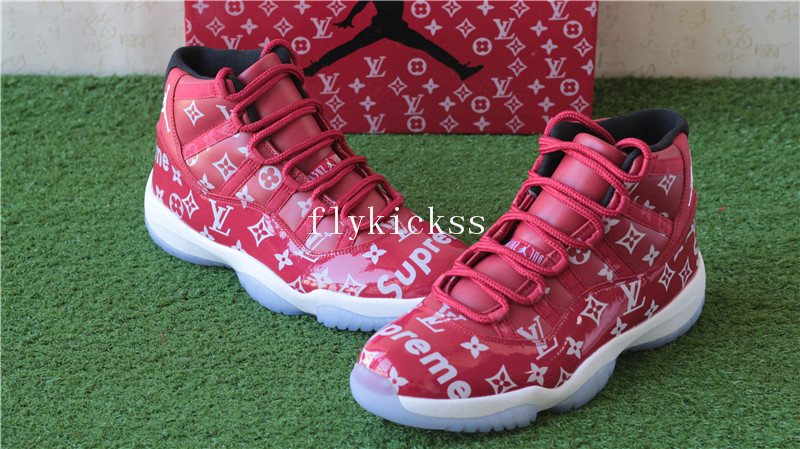 Air Jordan 11 Gym Red x Supreme